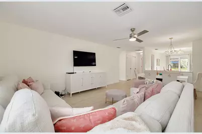 8708 41st Street N, Pinellas Park, FL 33782 - Photo 5