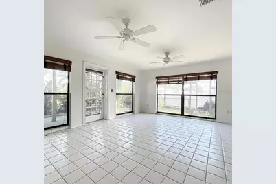 2945 68th Street N, Saint Petersburg, FL 33710 - Photo 25