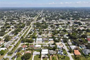 2945 68th St N, Saint Petersburg, FL 33710 - Photo 69