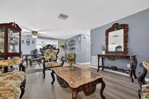 2615 Almond Dr, Holiday, FL 34691 - Photo 3