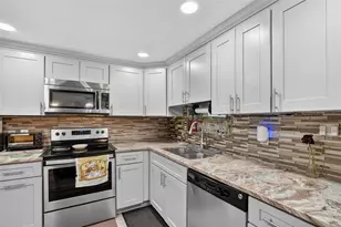 2615 Almond Dr, Holiday, FL 34691 - Photo 13