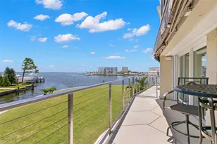 433 S Paula Dr, Dunedin, FL 34698 - Photo 3