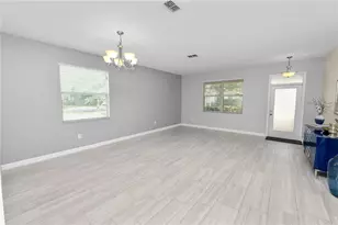 10615 Lucaya Dr, Tampa, FL 33647 - Photo 7