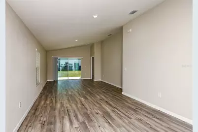 36709 Sagemoor Drive, Zephyrhills, FL 33541 - Photo 11