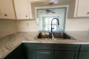 4112 Hampton Dr, New Port Richey, FL 34652 - Photo 11