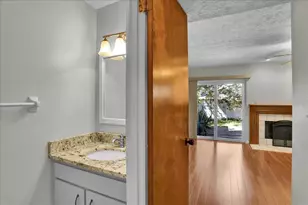 7905 Luxbury Pl, Tampa, FL 33614 - Photo 25