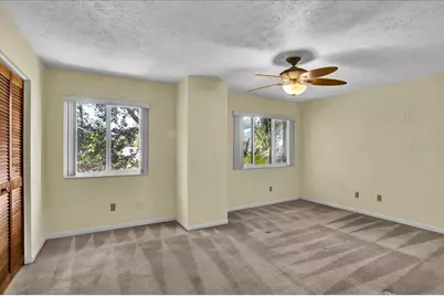 7905 Luxbury Place, Tampa, FL 33614 - Photo 37