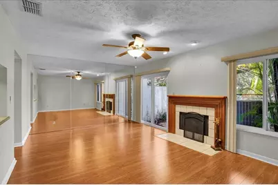 7905 Luxbury Place, Tampa, FL 33614 - Photo 15