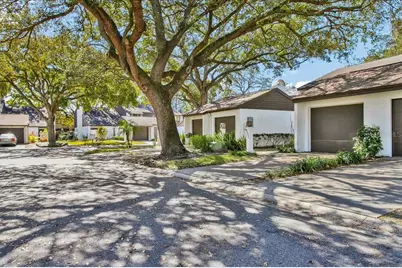 7905 Luxbury Place, Tampa, FL 33614 - Photo 3