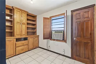 10301 Trail Ridge Ln, Tampa, FL 33624 - Photo 7