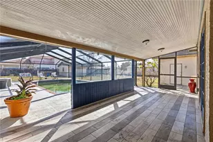 10301 Trail Ridge Ln, Tampa, FL 33624 - Photo 23