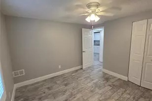 1400 Strawberry Pl, Plant City, FL 33563 - Photo 9