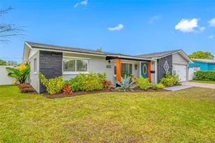 6377 15th St S, Saint Petersburg, FL 33705 - Photo 5