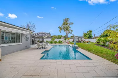 6377 15th Street S, Saint Petersburg, FL 33705 - Photo 17