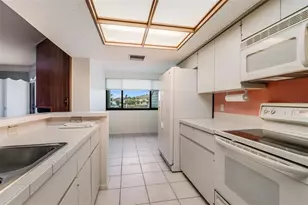 900 Pinellas Bayway S, Tierra Verde, FL 33715 - Photo 9