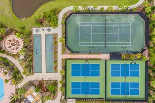 8723 Sorano Villa Dr, Tampa, FL 33647 - Photo 73