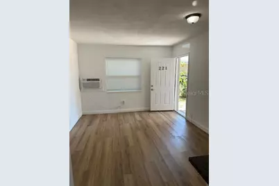 221 N Saturn Avenue, Clearwater, FL 33755 - Photo 5
