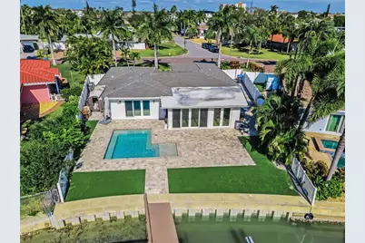 10132 Yacht Club Drive, Treasure Island, FL 33706 - Photo 7