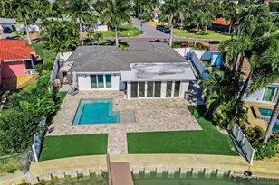 10132 Yacht Club Dr, Treasure Island, FL 33706 - Photo 7