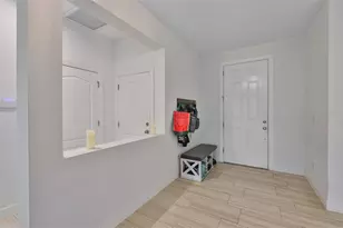 5839 Silver Sun Dr, Apollo Beach, FL 33572 - Photo 3