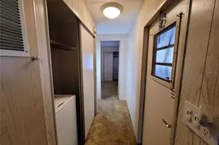 5021 Hill Dr, Zephyrhills, FL 33542 - Photo 11