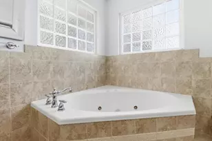 8921 E Sweetwater Dr, Inverness, FL 34450 - Photo 27