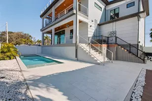 301 79th St S, Saint Petersburg, FL 33707 - Photo 33