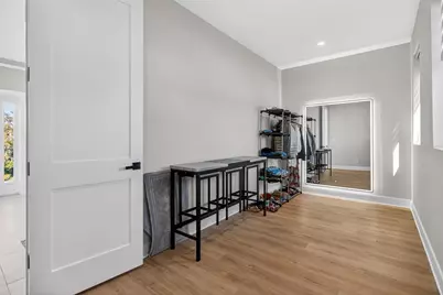 301 79th Street S, Saint Petersburg, FL 33707 - Photo 43