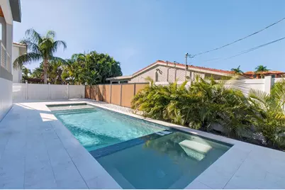 301 79th Street S, Saint Petersburg, FL 33707 - Photo 31