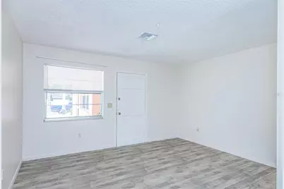 3025 54th Street S #4, Gulfport, FL 33707 - Photo 3