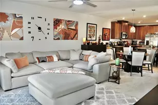 17945 Turning Leaf Cir, Land O Lakes, FL 34638 - Photo 3