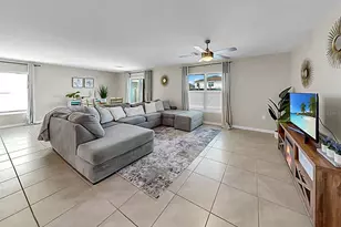16619 Mosaic Oar Dr, Wimauma, FL 33598 - Photo 9