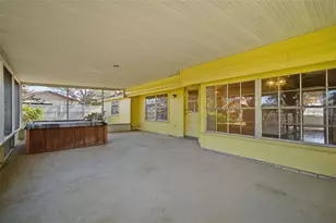 2207 Parkwood Dr, Valrico, FL 33594 - Photo 25