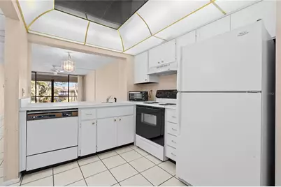 12300 Vonn Road #1205, Largo, FL 33774 - Photo 5