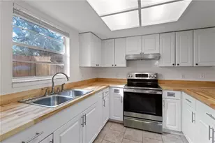 427 2nd Ave, Dunedin, FL 34698 - Photo 3