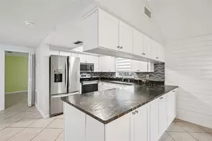 7313 Hatteras Dr, Hudson, FL 34667 - Photo 15