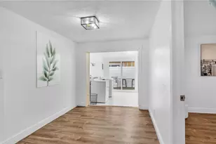 8912 Saboda Ct, Tampa, FL 33634 - Photo 15