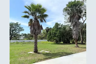 1913 S 47th Street, Tampa, FL 33619 - Photo 23
