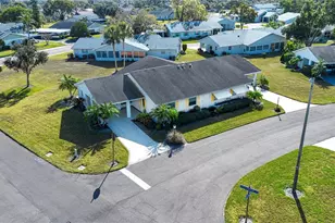 202 Glen Ellen Pl, Sun City Center, FL 33573 - Photo 39