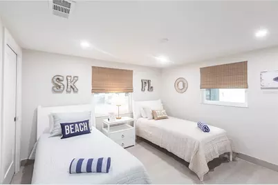 6154 Midnight Pass Road #B18, Sarasota, FL 34242 - Photo 13