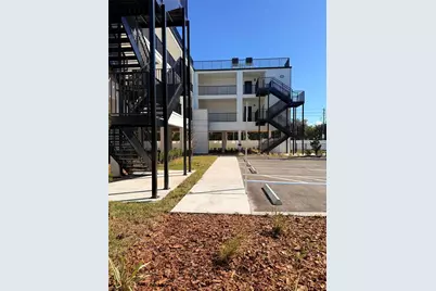 3601 6th Street S, Saint Petersburg, FL 33705 - Photo 1