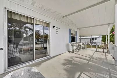 39115 Ola Avenue, Zephyrhills, FL 33542 - Photo 3