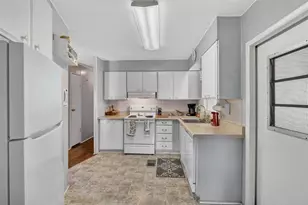 39115 Ola Ave, Zephyrhills, FL 33542 - Photo 15