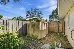 1926 Sandra Dr, Clearwater, FL 33764 - Photo 45