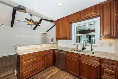 4723 114th Street N, Madeira Beach, FL 33708 - Photo 9