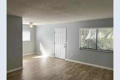 11703 Raintree Village Boulevard #B, Temple Terrace, FL 33617 - Photo 13