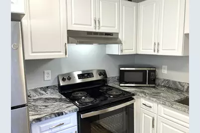 11703 Raintree Village Boulevard #B, Temple Terrace, FL 33617 - Photo 19