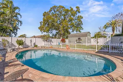 7734 Cardiff Court, Saint Petersburg, FL 33709 - Photo 3