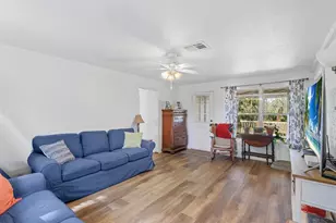 36228 Clinton Ave, Dade City, FL 33525 - Photo 5