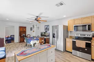 36228 Clinton Ave, Dade City, FL 33525 - Photo 9